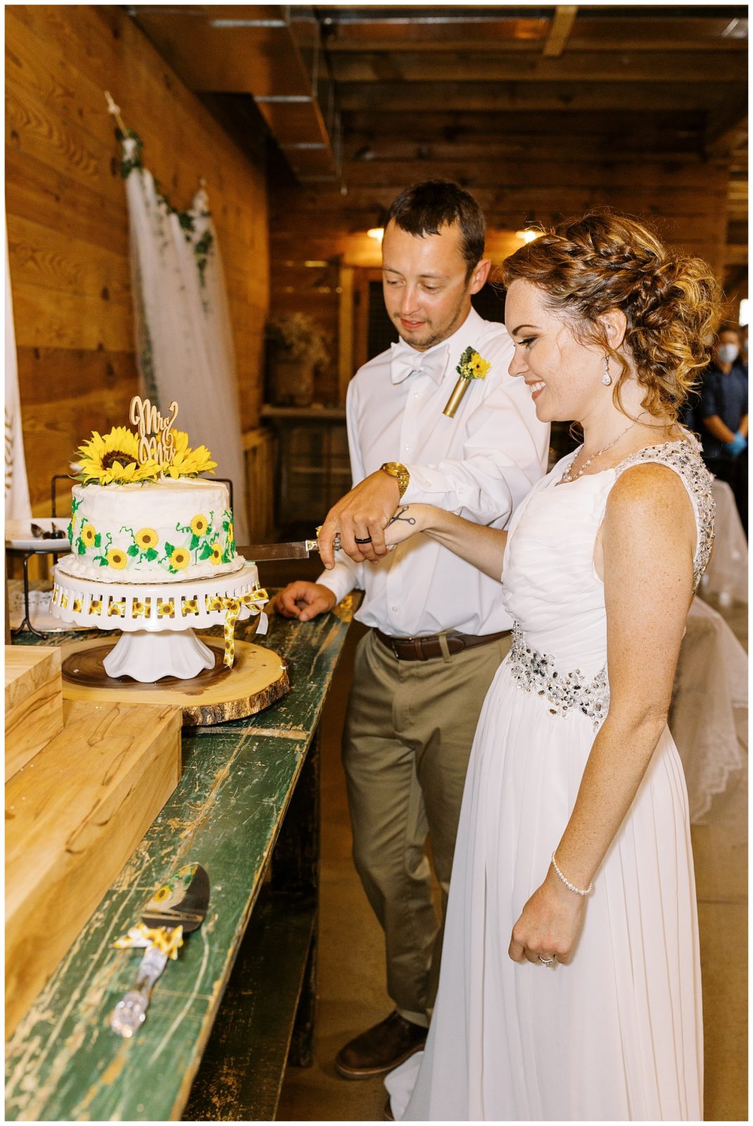 An Amazing Graze Barn Wedding at First Fruits Farm Patricia & Matt