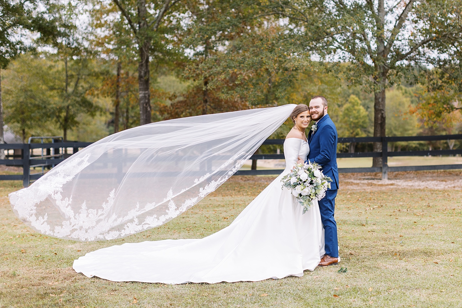 Raleigh Wedding Photographer | Fall wedding at the Paisley Barn