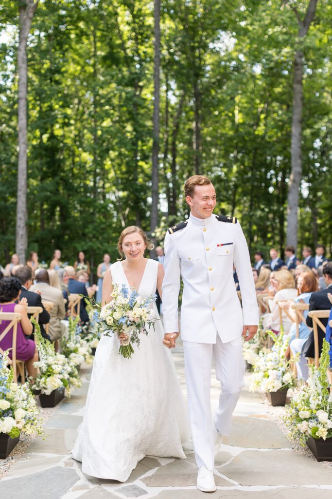 Outdoor wedding ceremony in the woods | Carolina Grove | Raleigh NC Wedding Photographer | Sarah Hinckley Photography