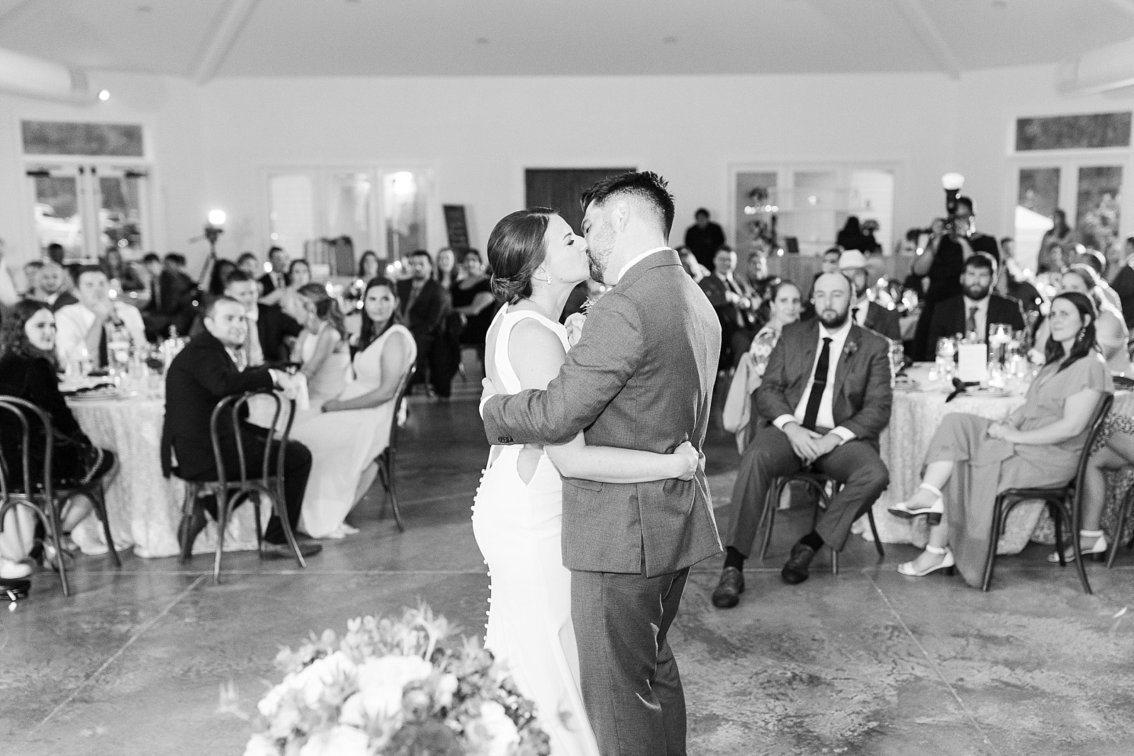 bride and groom kissing | Raleigh NC Wedding Photography | Sarah Hinckley Photography