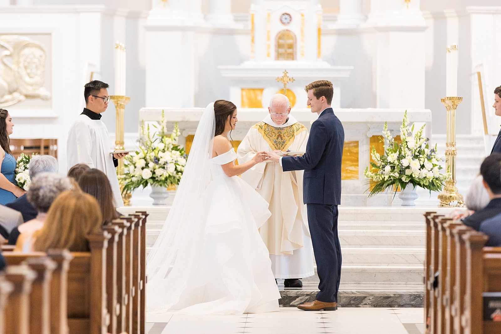 exchanging of rings | Raleigh NC Wedding Photographer