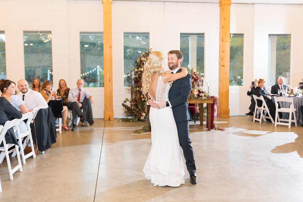 first dance | Fall wedding at Walnut Hill in Raleigh NC | Raleigh NC wedding photographer 