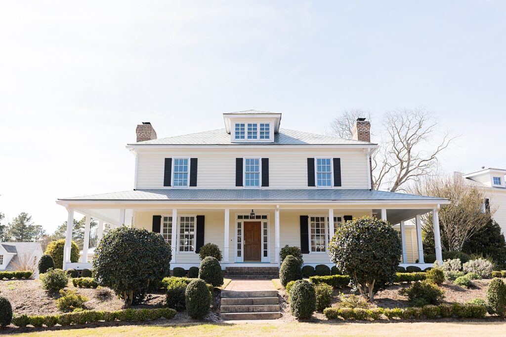 The front of Walnut Hill wedding venue| Raleigh NC Wedding Photographer