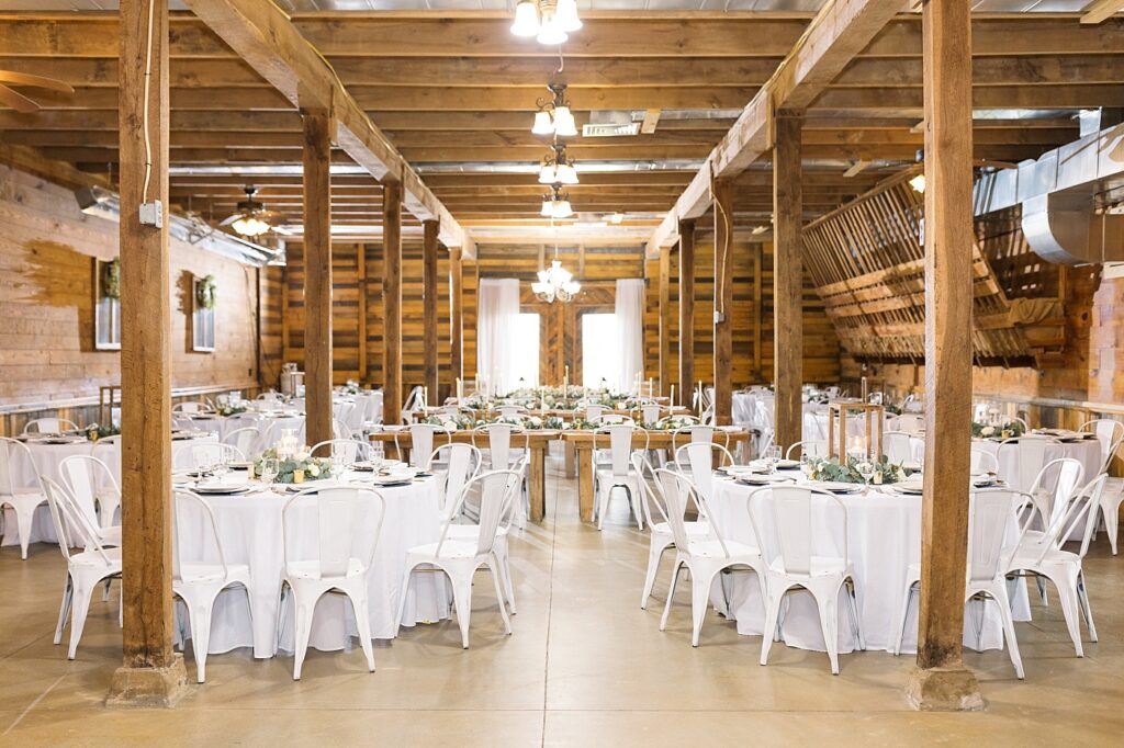 Wedding venue details | Amazing Graze Barn Wedding | Amazing Graze Barn Wedding Photographer