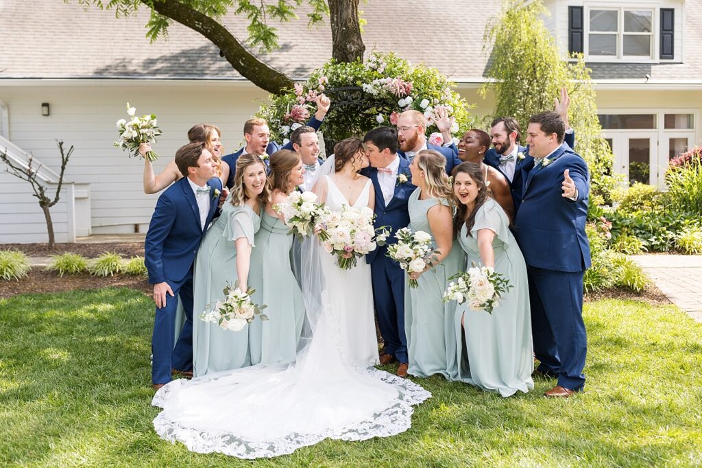 Wedding party photo inspiration | Spring Wedding | The Matthews House Wedding | The Matthews House Wedding Photographer | Raleigh NC Wedding Photographer