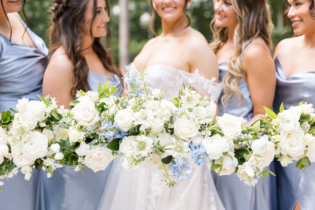 Wedding bouquet inspiration | Blue and white Wedding | Carolina Groves Wedding | Carolina Groves Wedding Photographer | Raleigh NC Wedding Photographer