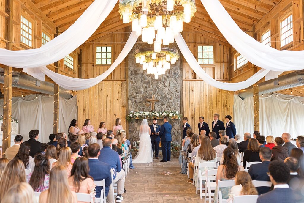 Wedding ceremony | Rustic wedding | Harvest House Wedding | Harvest House Photographer | Raleigh NC Wedding Photographer