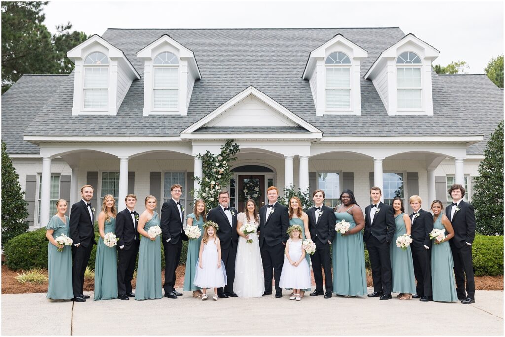 Wedding party photo ideas | Romantic Estate Wedding | Eastern NC Wedding Photographer | Raleigh Wedding Photographer