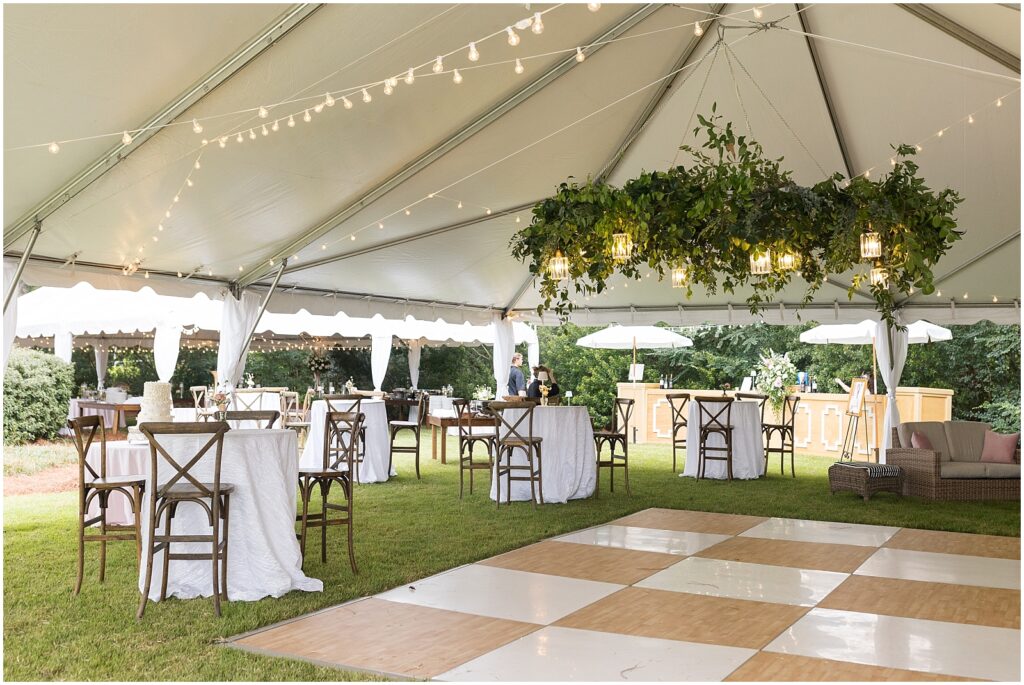 Wedding venue inspiration | Romantic Estate Wedding | Eastern NC Wedding Photographer | Raleigh Wedding Photographer