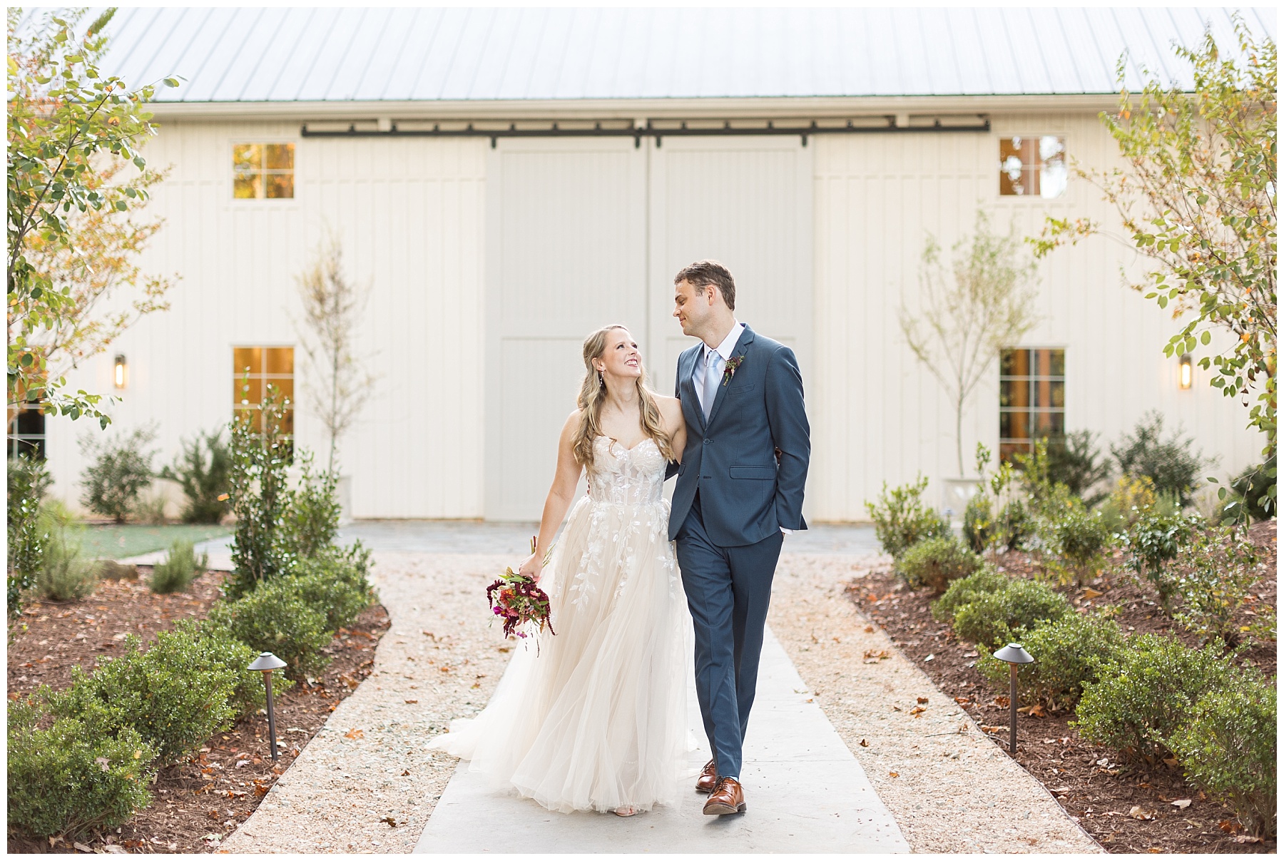Fall wedding inspiration at a white modern barn style venue in Hillsborough, NC | Carolina Grove | Raleigh Wedding Photographer
