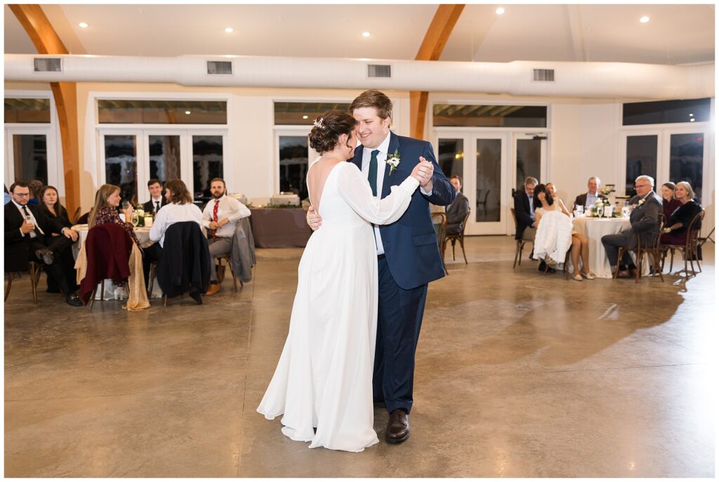 Bride groom first dance | The Upchurch Wedding | NC Wedding Photographer | Raleigh Wedding Photographer