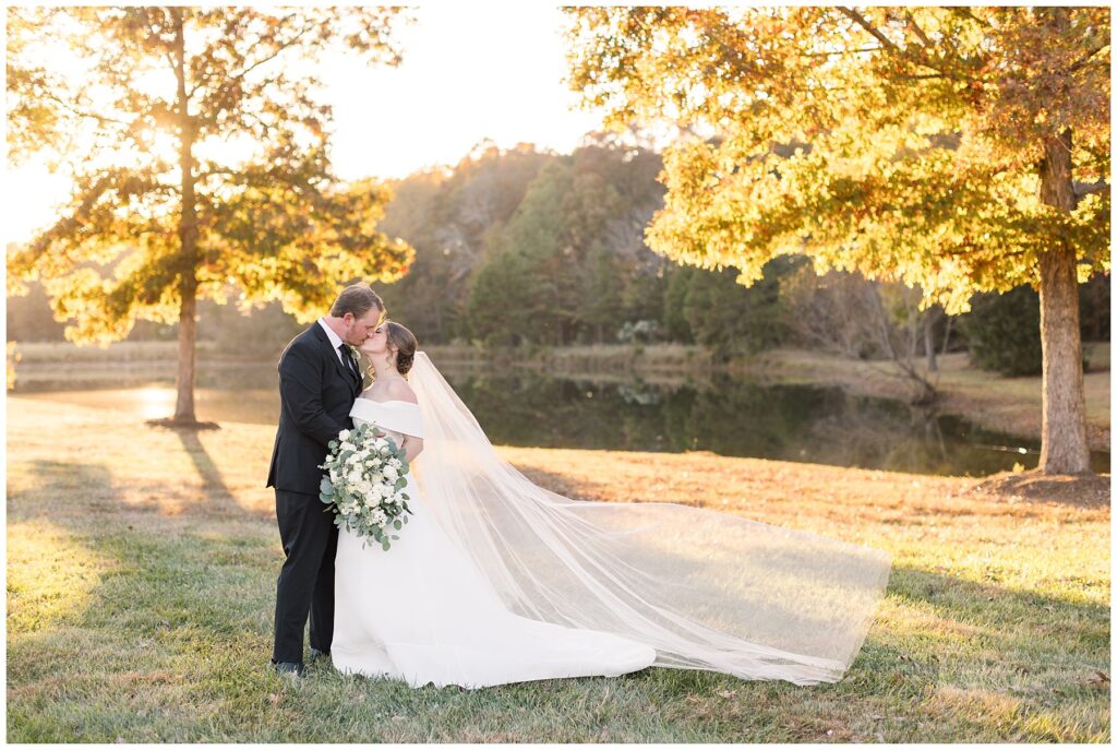Bridal portraits, wedding floral, Mt Pleasant wedding venue, Sarah Hinckley Photography, fall wedding