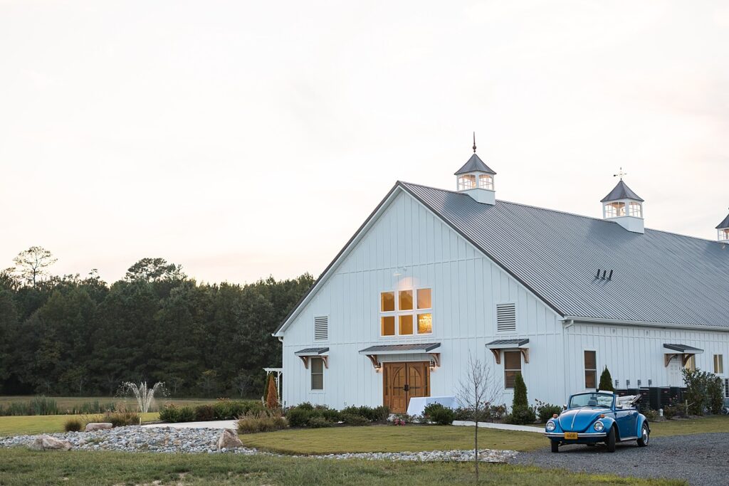 the legacy at willow pond wedding, Raleigh wedding photographer, historic venues in Virginia, classic wedding venue, the legacy at willow pond wedding inspiration, Virginia wedding photos