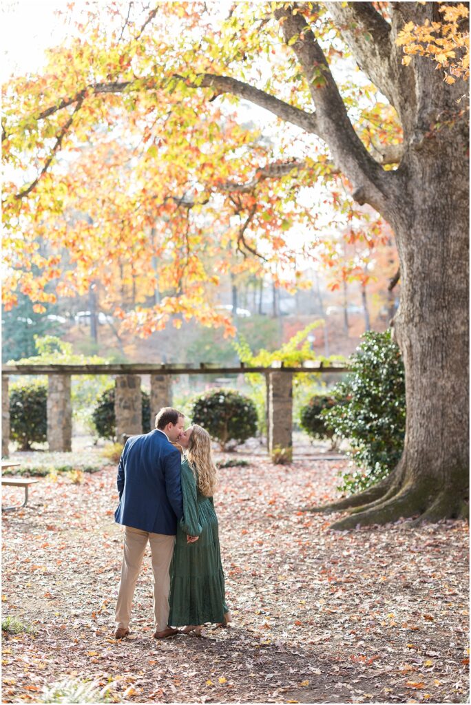 Engagement session outfit inspiration | Garden engagement outfit ideas | Raleigh Rose Garden engagement session | Raleigh engagement photographer | Romantic engagement photos in Raleigh NC