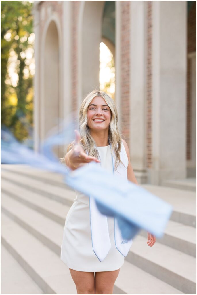 Wilson Library, spring senior photos, UNC Chapel Hill, senior photographer