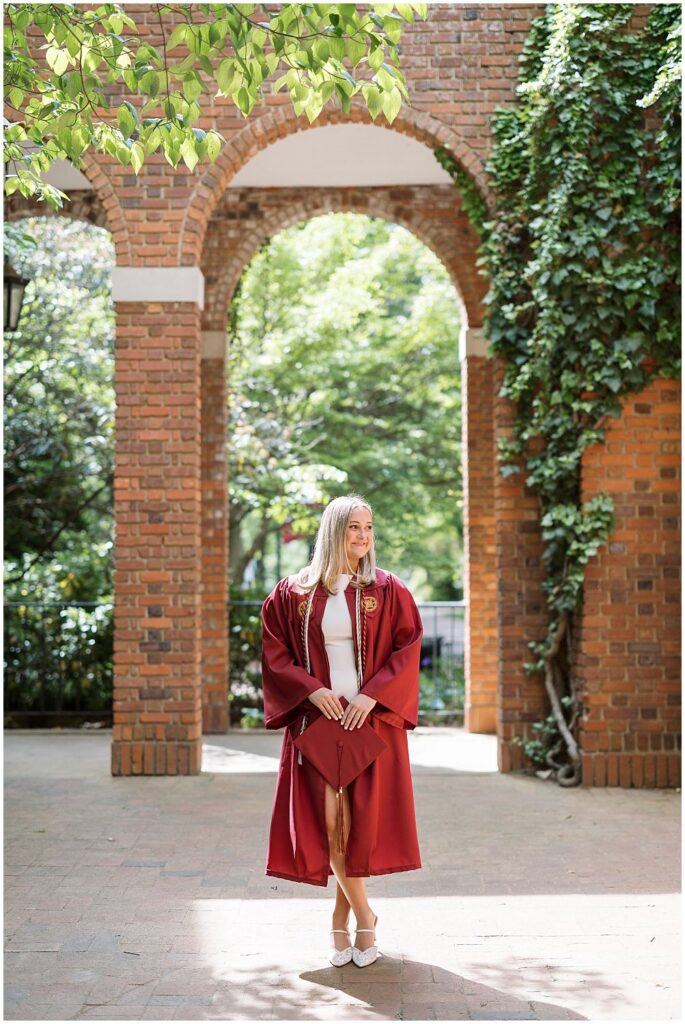Elon brick archway photos, Elon University arch senior photos, historic Elon architecture photos, Elon campus photo spots, Elon senior photographer, classic Elon grad photos